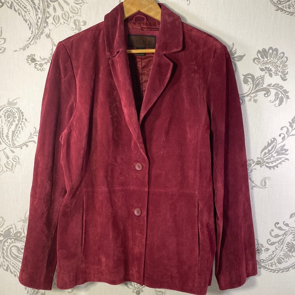 Siena Jackets & Blazers - Siena Maroon Suede
Leather Jacket‎ Double Button
Southwestern Casual